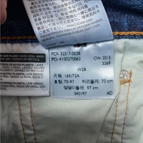 Levi’s 501 High Rise Cutoff Jean Shorts Blue Denim Women’s 28 - Picture 9 of 10